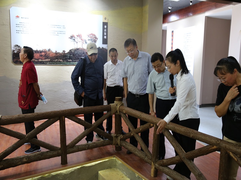台侨中秋联谊会2.JPG